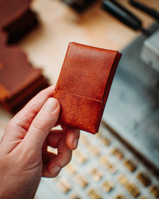 Leather Minimalist Wallet – Slim Handmade Card Holder for Men (Brown)